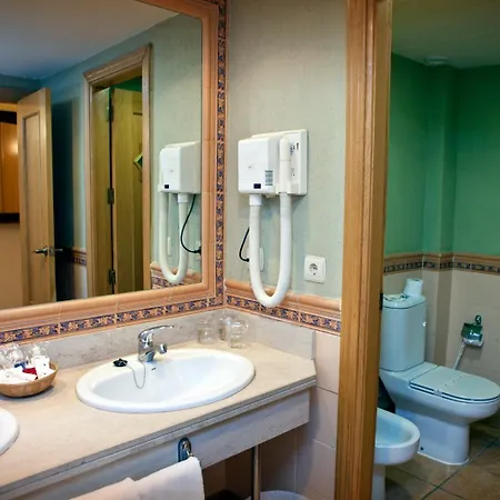 Telecabina Hotel 2*